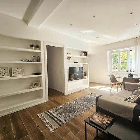 Appartement Piramide Elegance *