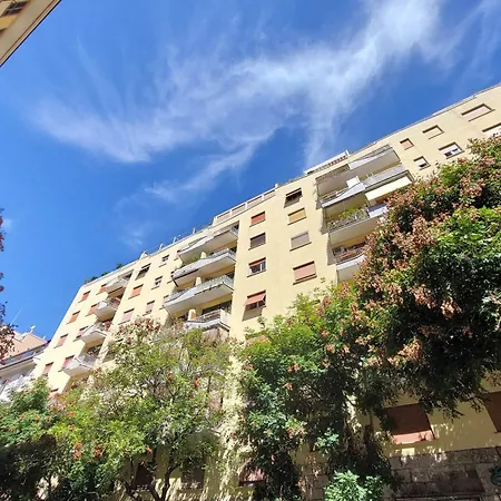 Lägenhet Piramide Elegance *