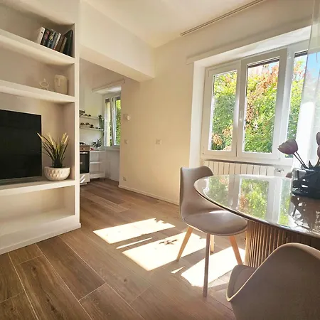 Lägenhet Piramide Elegance